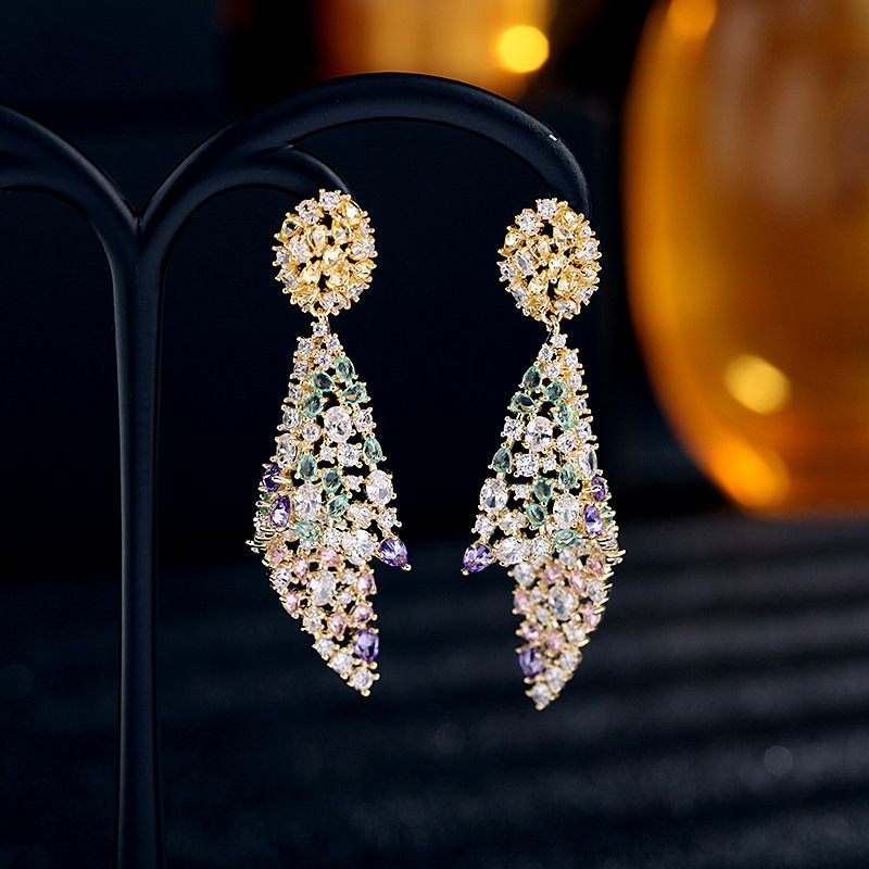 European and American Style Heavy-Duty Colorful Zircon Earrings, Exaggerated Personality Zircon Earrings for Women, Light Luxury High-End Feel, 925 Silver Needle Conch Earrings