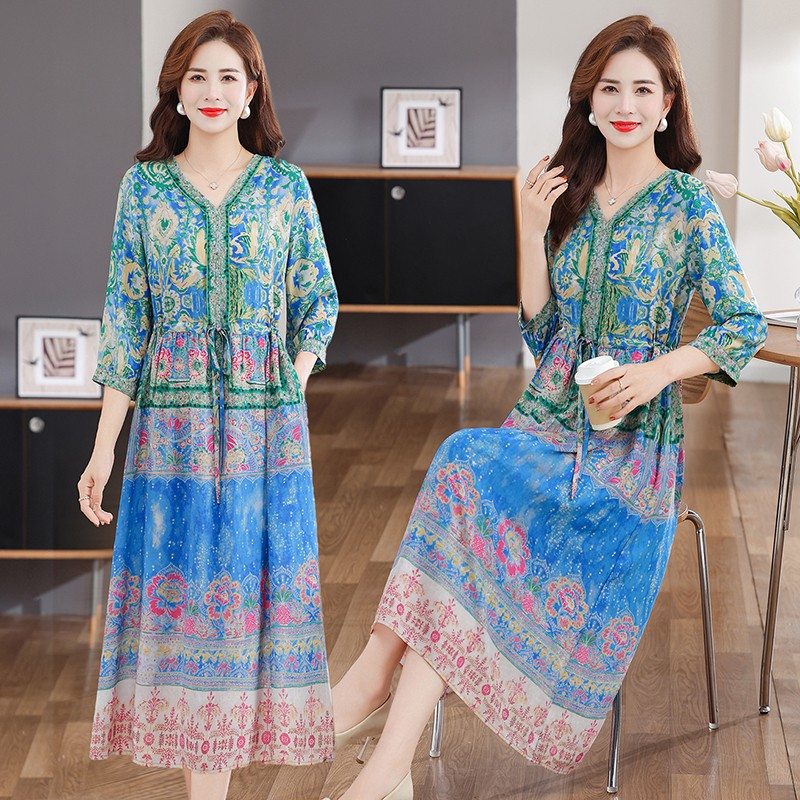 Bohemian Dress for Women, New Summer Style, Mom's Printed Dress, Beach Vacation Ethnic Style V-Neck Long Dress for Women