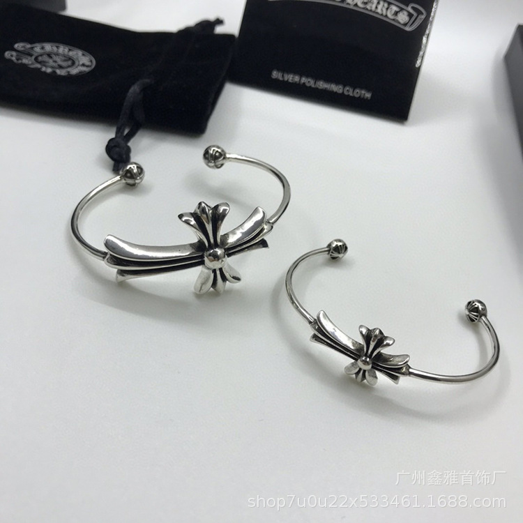 Crouchun's New Fashionable Large and Small Cross Flower Retro Bracelets for Men and Women, European and American Personalized Couples, a Must-Have for Trendy People