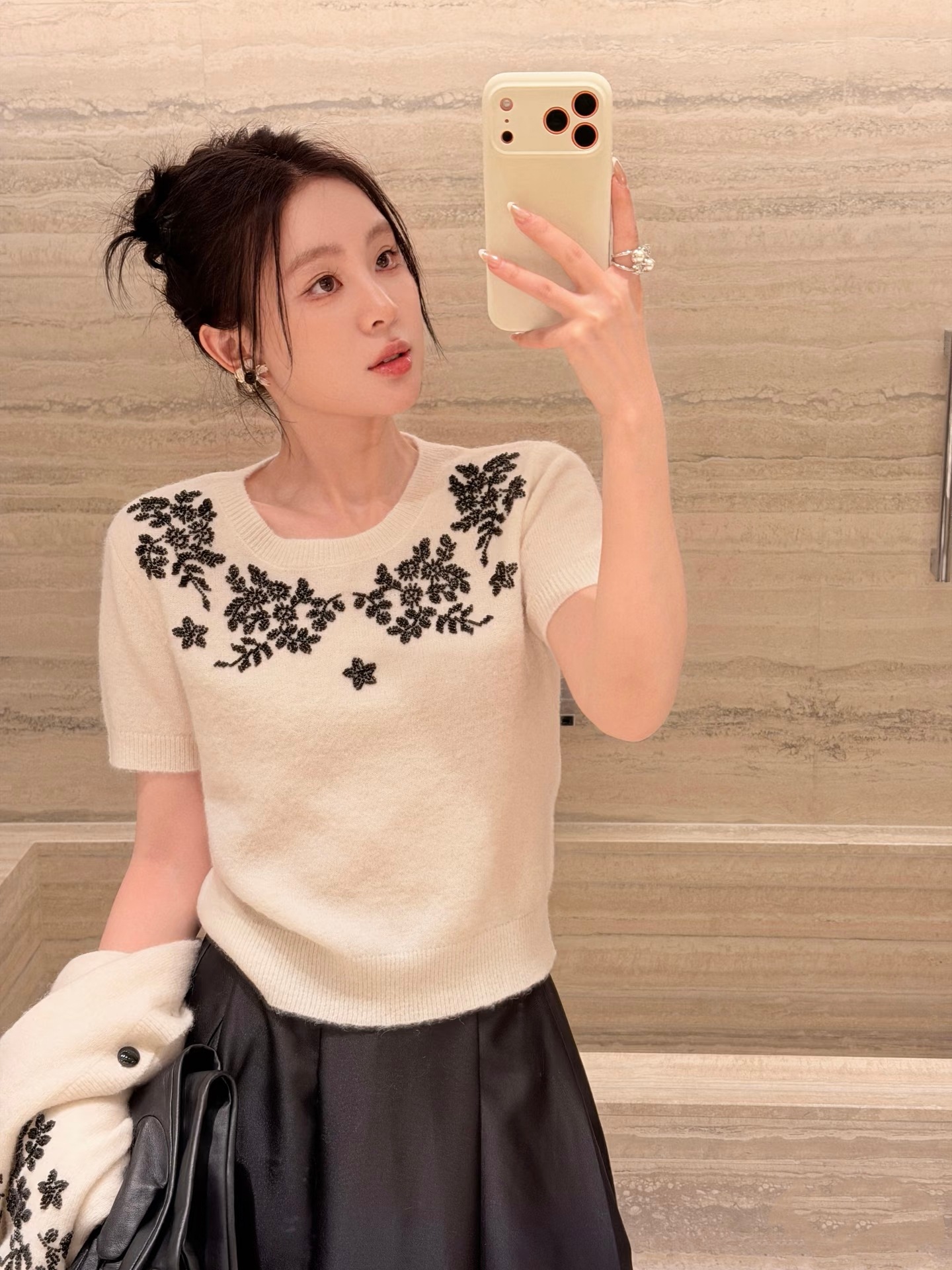 High-End D+26 Early Spring New French-Style Elegant Soft and Delicate Heavy-Duty Beaded Embroidery Round-Neck Knit Sweater for Women