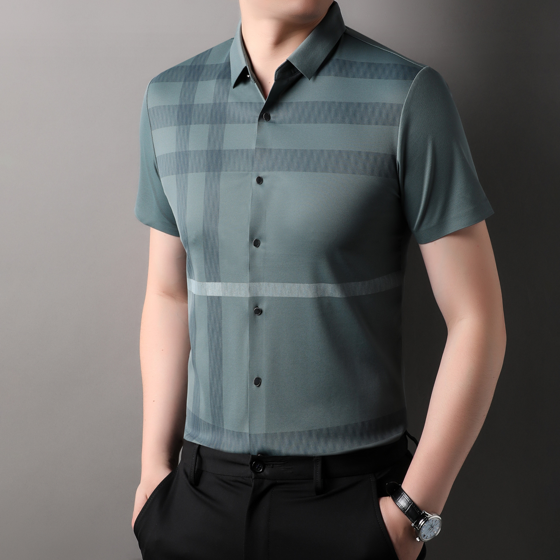 British Plaid Short-Sleeved Shirt Summer Men's Short-Sleeved No-Iron Smooth Fabric Casual Business Light Luxury Shirt Foreign Trade