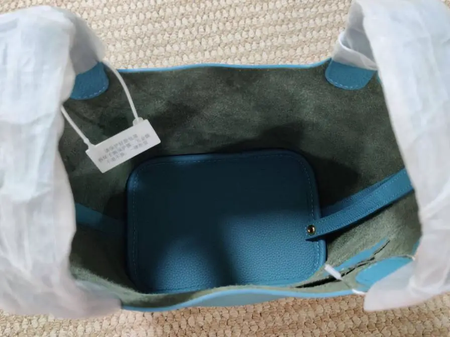Vegetable Basket Bag Women's high quality Genuine Leather Refined Bucket Bag Niche Large Capacity Women's High-end Handbag