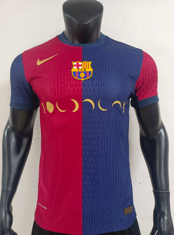 24-25 Barcelona's new advertisement for Coldplay at home