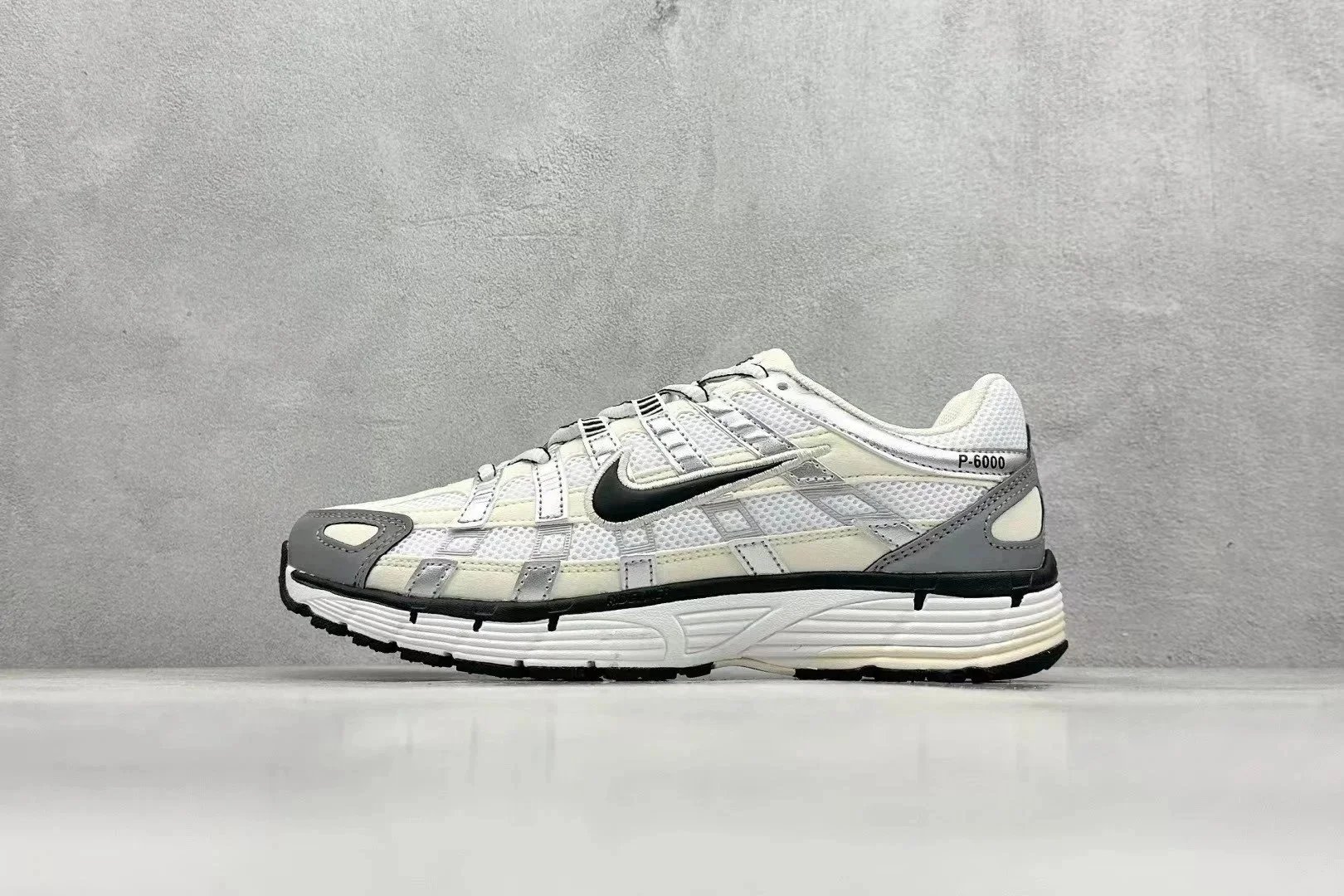 Nike P-6000