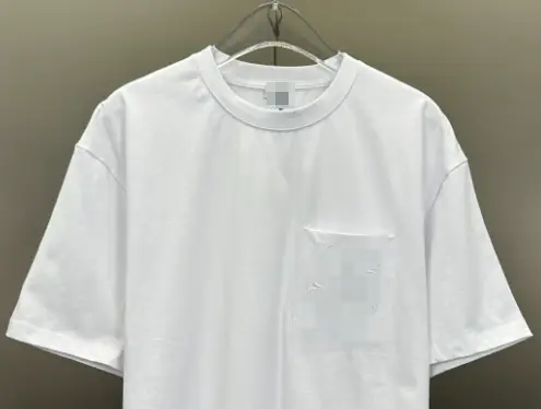 L Pocket Embroidered T-shirt