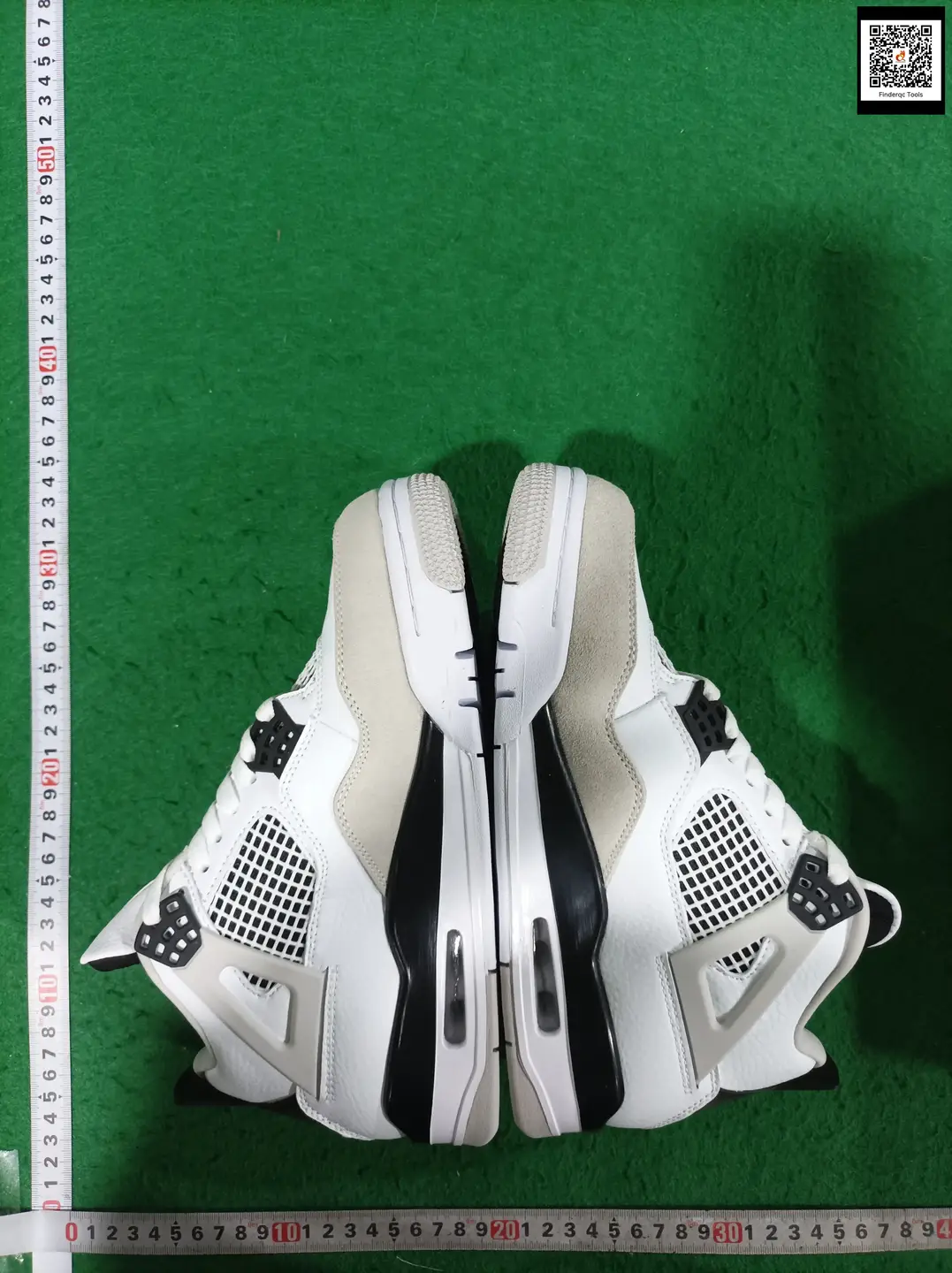 Air Jordan 4 White and Black
