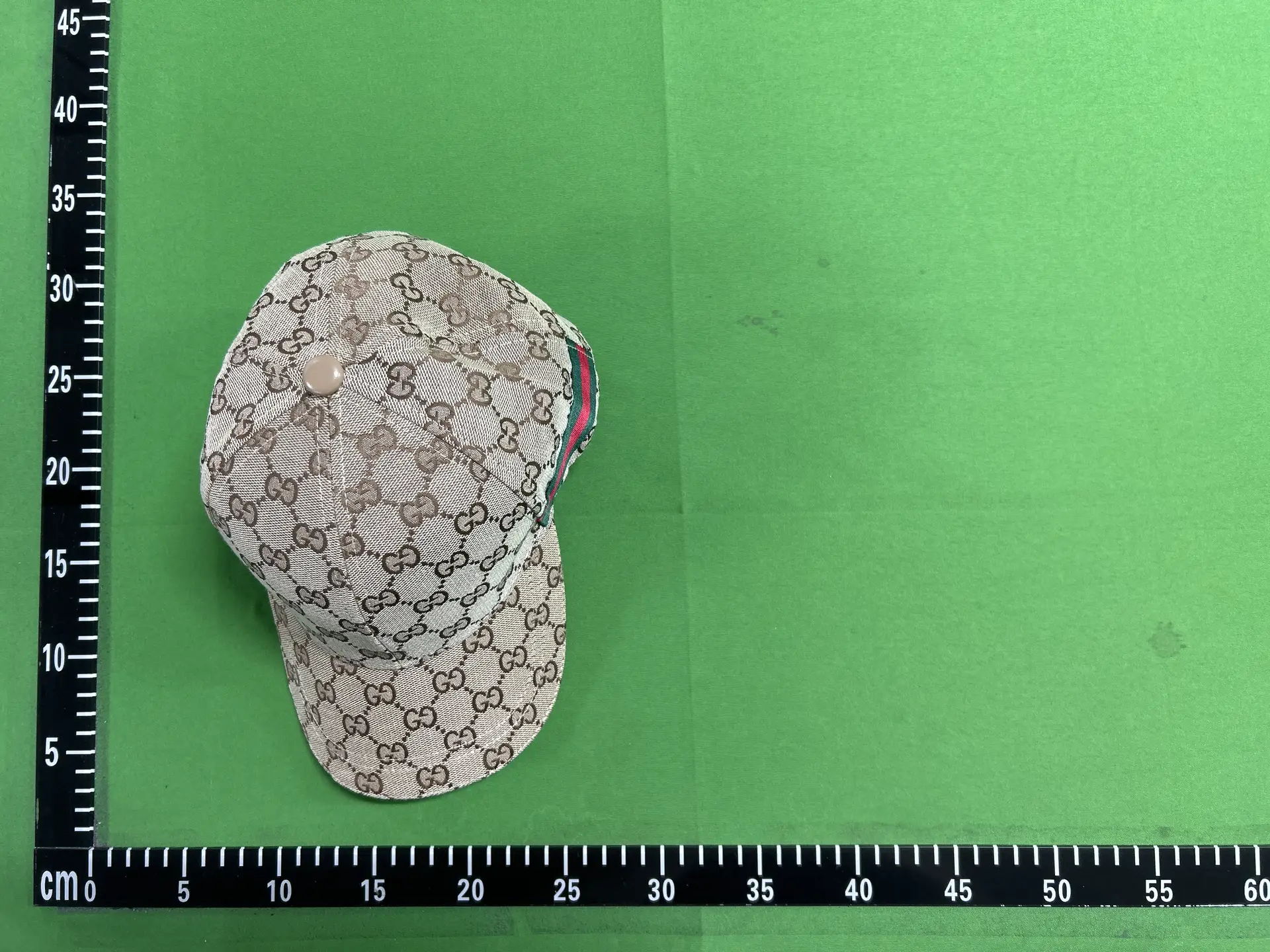 Gucci GG Supreme Baseball Cap