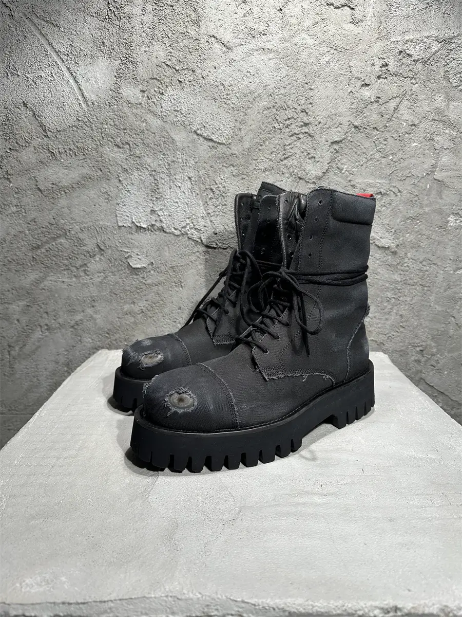 Xuanzhan 424 on Fairfax Distressed High-Top Work Boots British Retro Chunky Martin Boots Thick-Soled Snow Boots