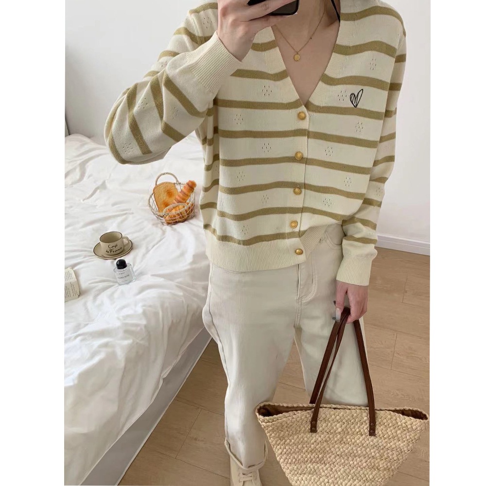Korean Style Autumn and Winter New Vintage Design Striped Knitted Cardigan Women's Simple All-match V-neck Love Sweater Jacket for Women