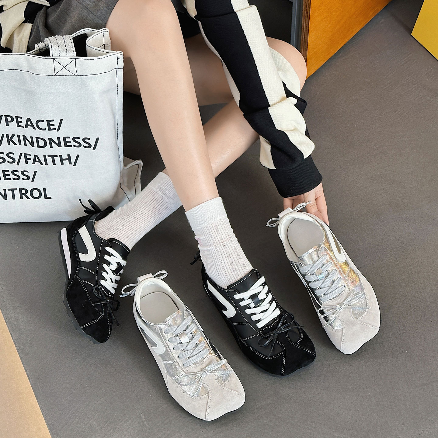 [Strange Beauty] Apple Head Genuine Leather Sneakers Women's 2025 Autumn New Forrest Gump Shoes Sports and Casual Training Shoes