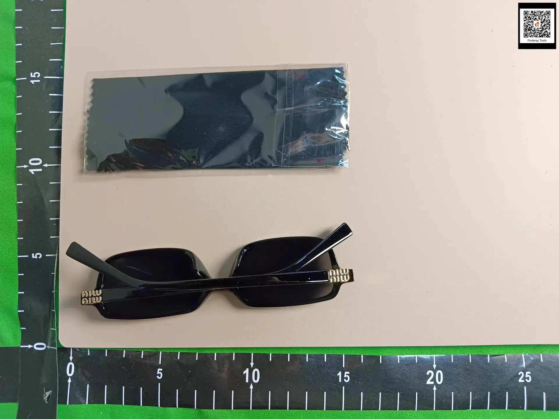 New European and American Square Fashion Sunglasses Ultra Light Retro Sunscreen Sunglasses Men and Women Cross-border 8904