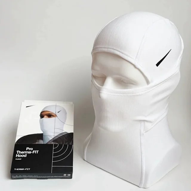 Nike Pro Therma-FIT Hood