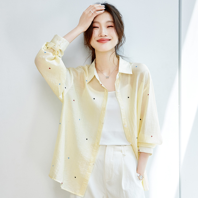 2025 Summer New Korean Women's Fashion Embroidered Loose Shirt Elegant Lazy Relaxation Top Sun Protection Clothing
