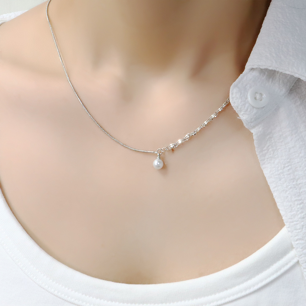 Double-layer Pearl Necklace Light Luxury Asymmetric Necklace Simple Shining New Year's Exquisite Lip Chain Stitching Clavicle Chain