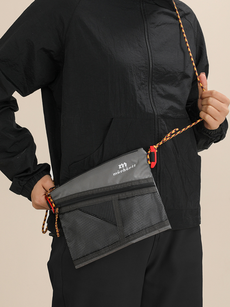 2026 New Spring Niche Men's Design Harajuku Style Women's Bag Fashion Shoulder Bag Trendy Shoulder Bag Small Crossbody Bag