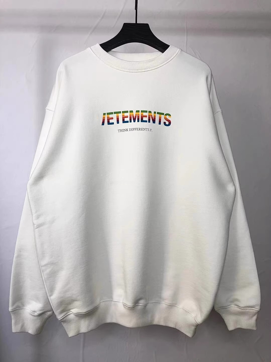 In Stock Ietements 2021Ss Unisex White Thick Round Neck Loose Rainbow Candy Sweatshirt Hoodie