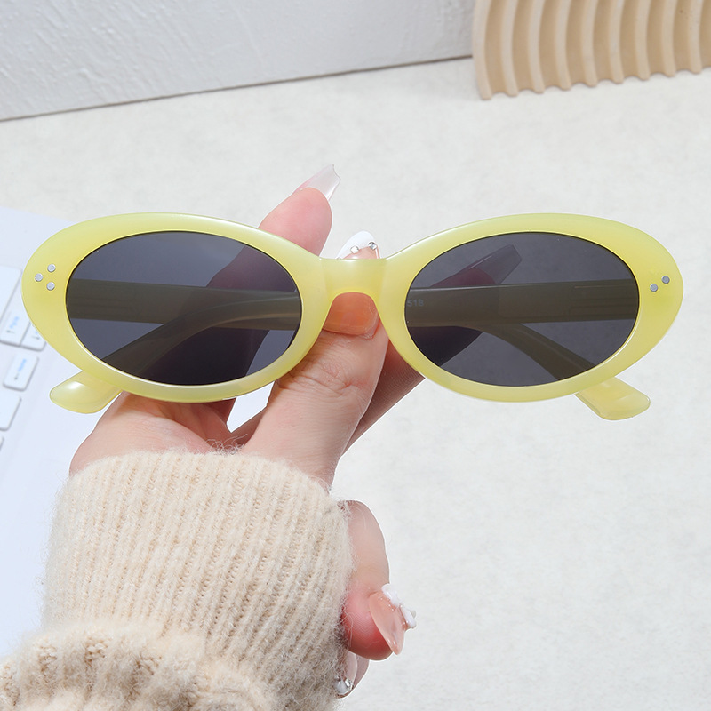 New Korean-style Retro Rice Nail Sunglasses Women's Trendy Distinctive Oval High-end Sense Sunglasses 5518 without makeup