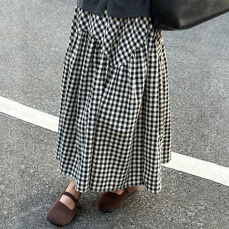 Artistic Retro Plaid Waist-Slimming A-Line Skirt 2026 New Style Patchwork Flared Umbrella Skirt Mid-Length Skirt
