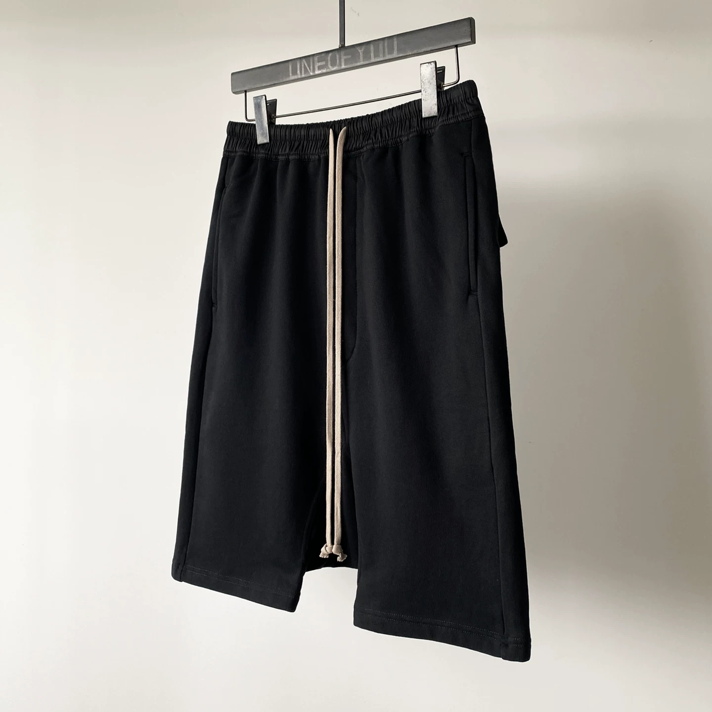 ONEOFYOU Dark Basic Shorts Men's RO High Street Harun Loose Low Crotch Pants Solid Color Over Knee Pants
