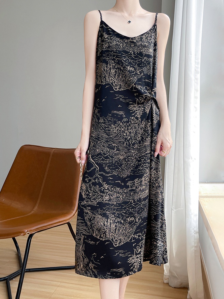Summer Silky Satin Printed V-Neck Suspender Dress, Feminine and Versatile, Imitation Silk Pleated Sleeveless Long Dress