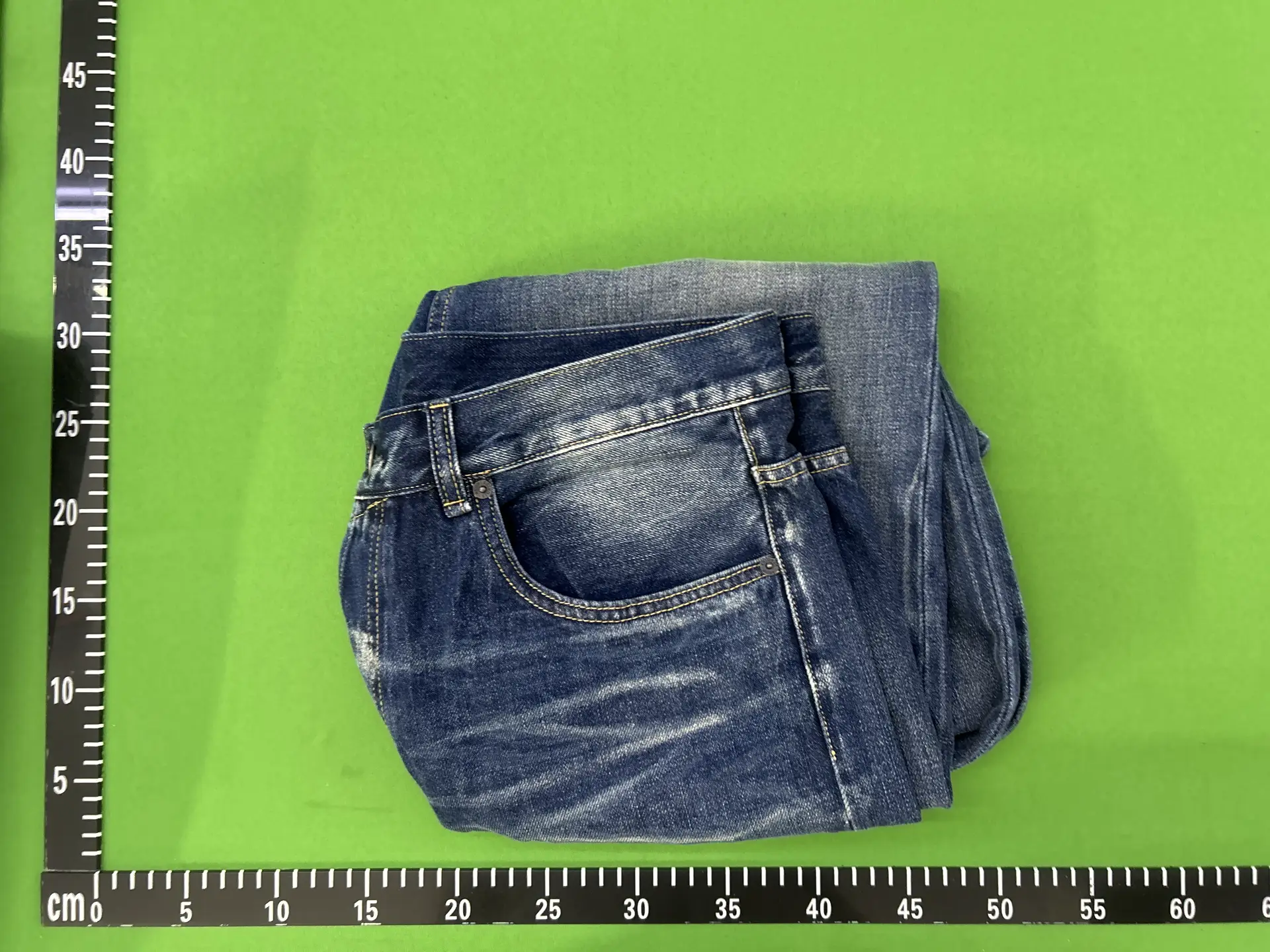 G 0 A T Jeans
