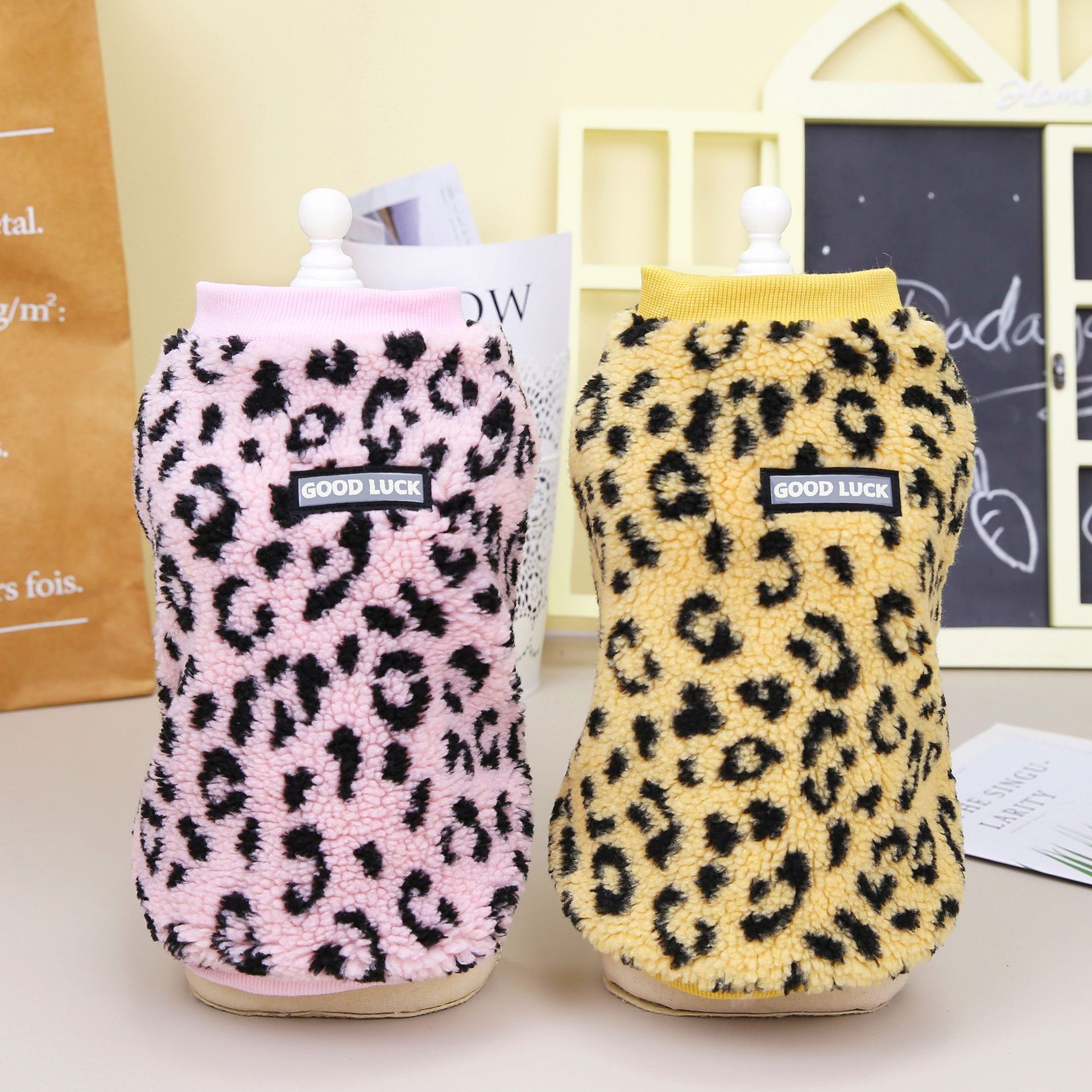 2022 Pet Clothes Pet Dog Cat Clothes Teddy Bixiong Autumn and Winter New Clothing 22 Leopard Print Cotton Vest