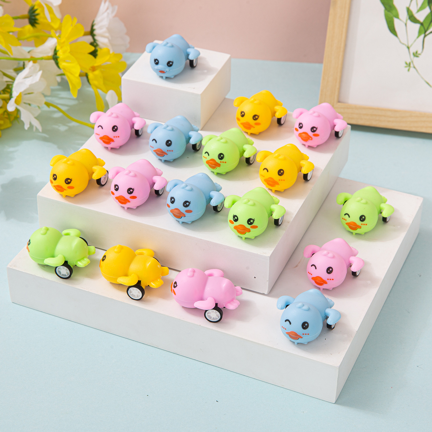 Children's Toys Internet Red Expression Duck Fall-resistant Mini Q Version Yellow Duck Huili Car Kindergarten Stall Wholesale