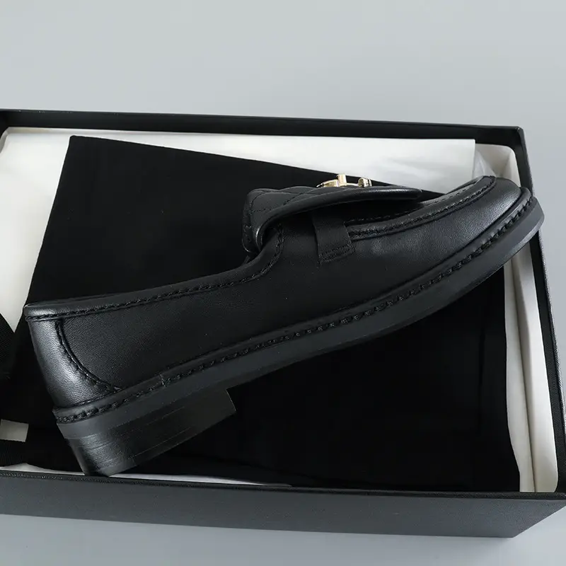 Top Edition Pure Original Classic Metal Buckle Flap Loafers Sheepskin One Pedal Rhombic Low Heel British Leather Shoes for Women