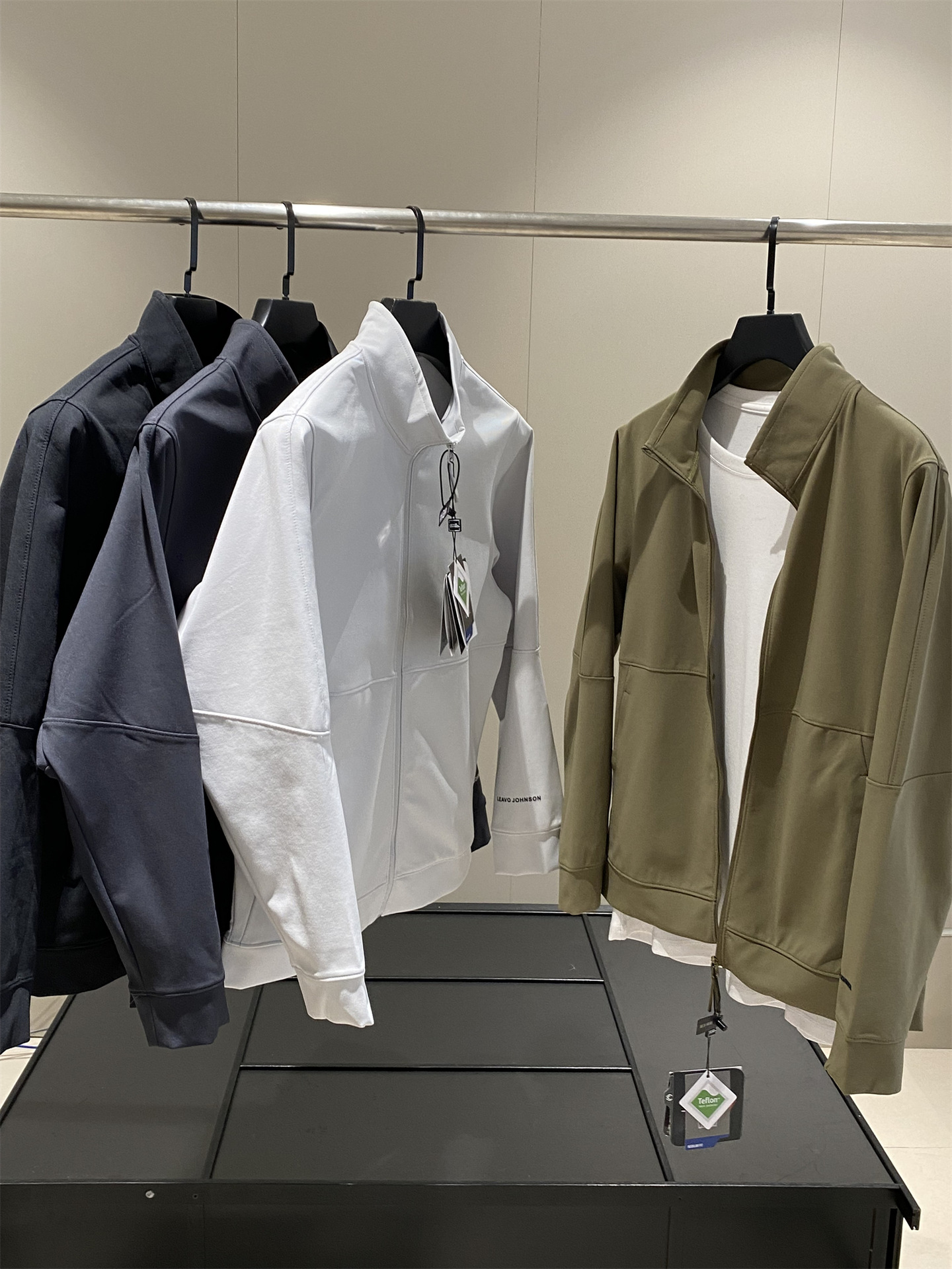 Wang bombed the main push! Italian Leavo Johnson Sport Simple All-match Collar Jacket for Men