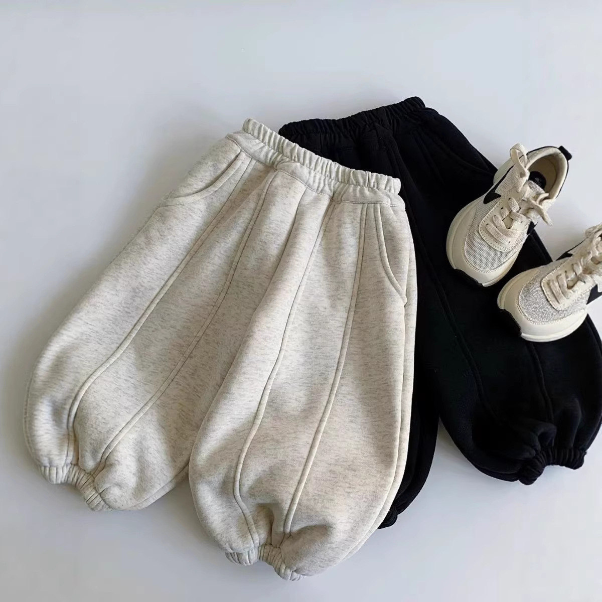 Autumn and Winter Children's Casual Pants for Boys and Girls, Stylish and Trendy Brand Sports Thickened Fleece Jogger Sweatpants