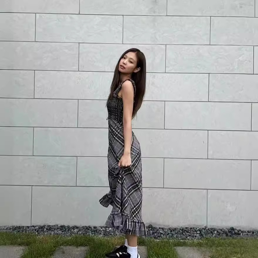 Yuan! Ready Stock 24 New Niche Green Plaid Seersucker Suspender Chest Dress Long Skirt Jin Zhini