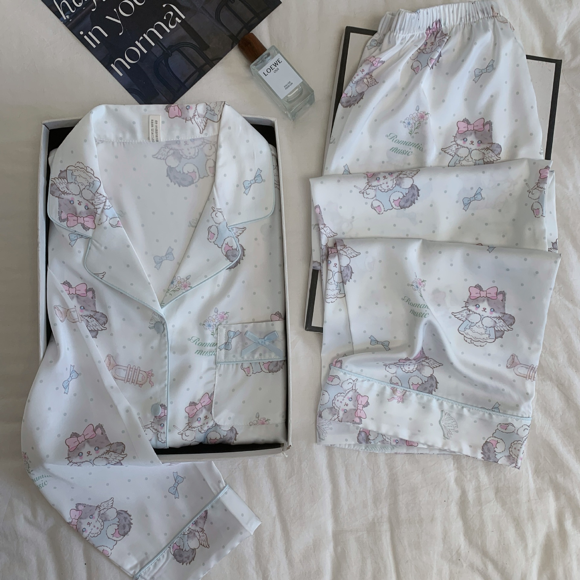 [Angel Bubu] Autumn New Cartoon Ragdoll Cat Print Cute Home Clothes Polka Dot Ice Silk Pajamas for Women