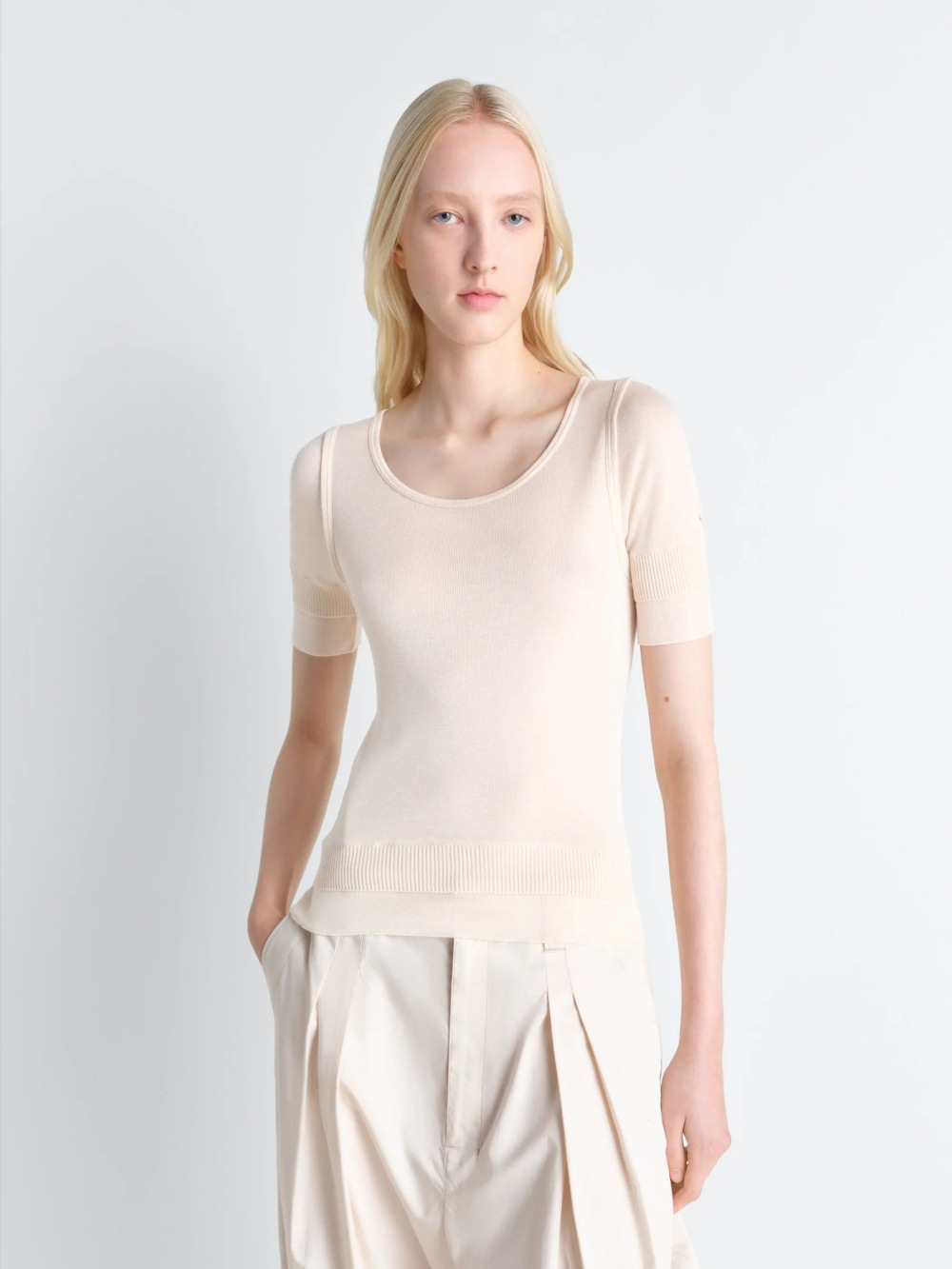 Rongmei Slim Fit Fake Two-Piece Short Sleeve Knitted Sweater for Women 26 Spring/Summer New Lem Style Commuter Elegant Base Layer Top