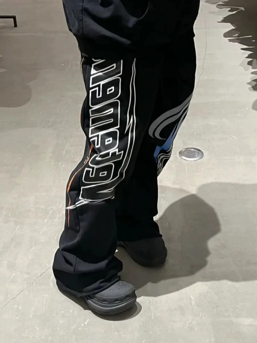 现货 VET Hi-SpeedSweatpants复古机车赛车风廓形卫裤XG同款