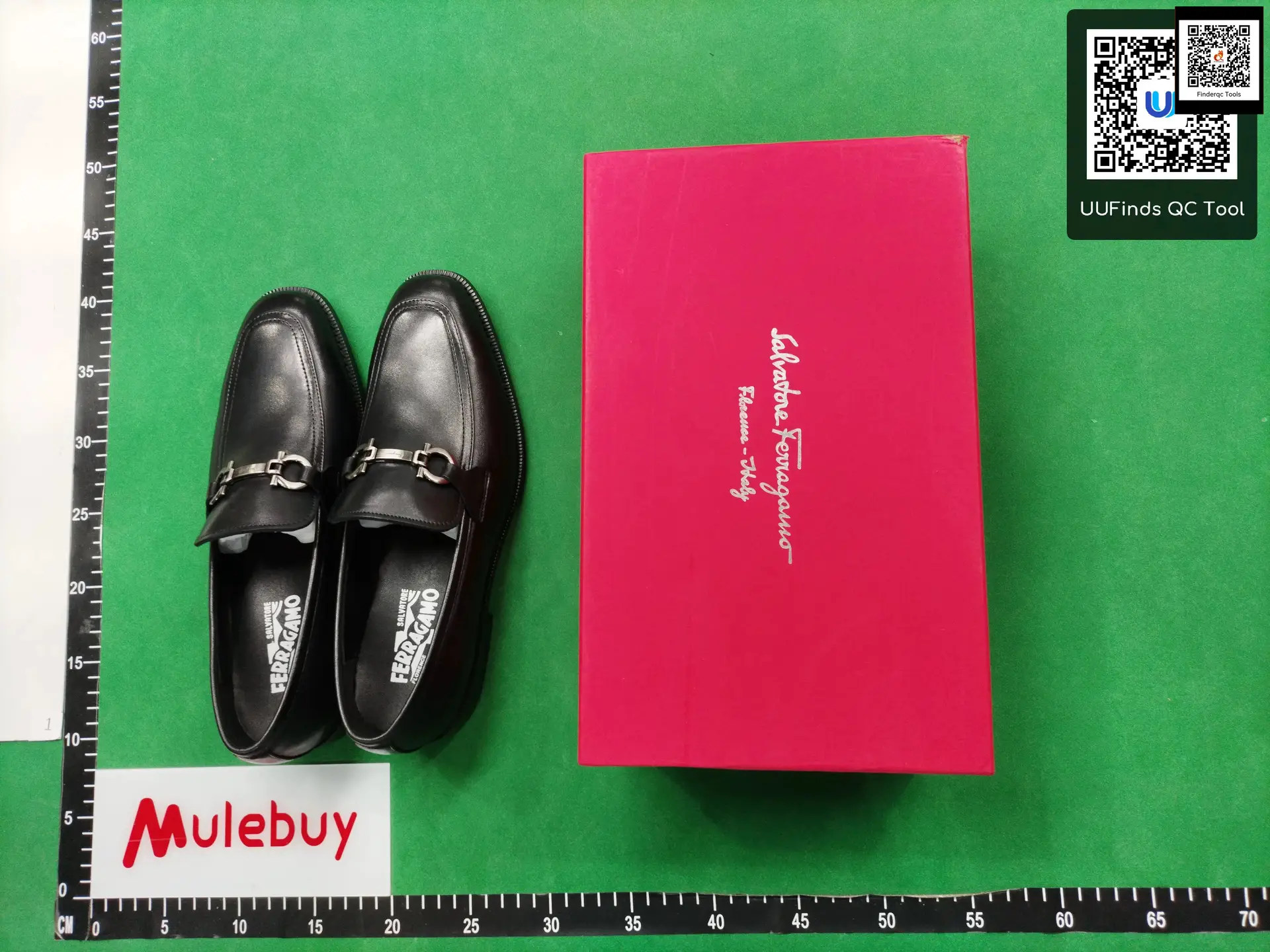 Salvatore Ferragamo Men's Black Leather Loafers