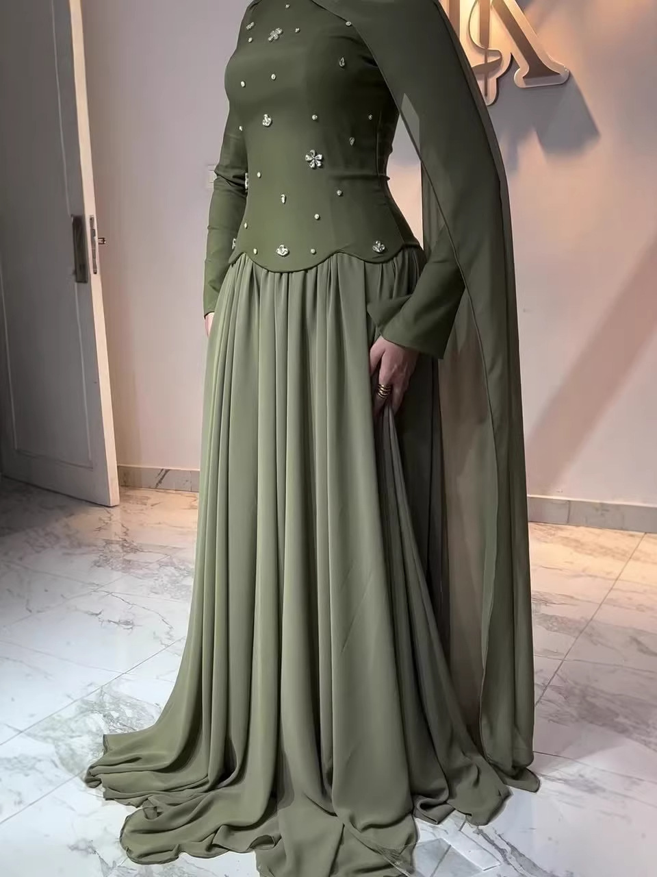 2026 Spring New Cross-Border European and American Style Long Elegant High-End Luxurious Chiffon Beaded Ultra-Long Sleeve Evening Dress