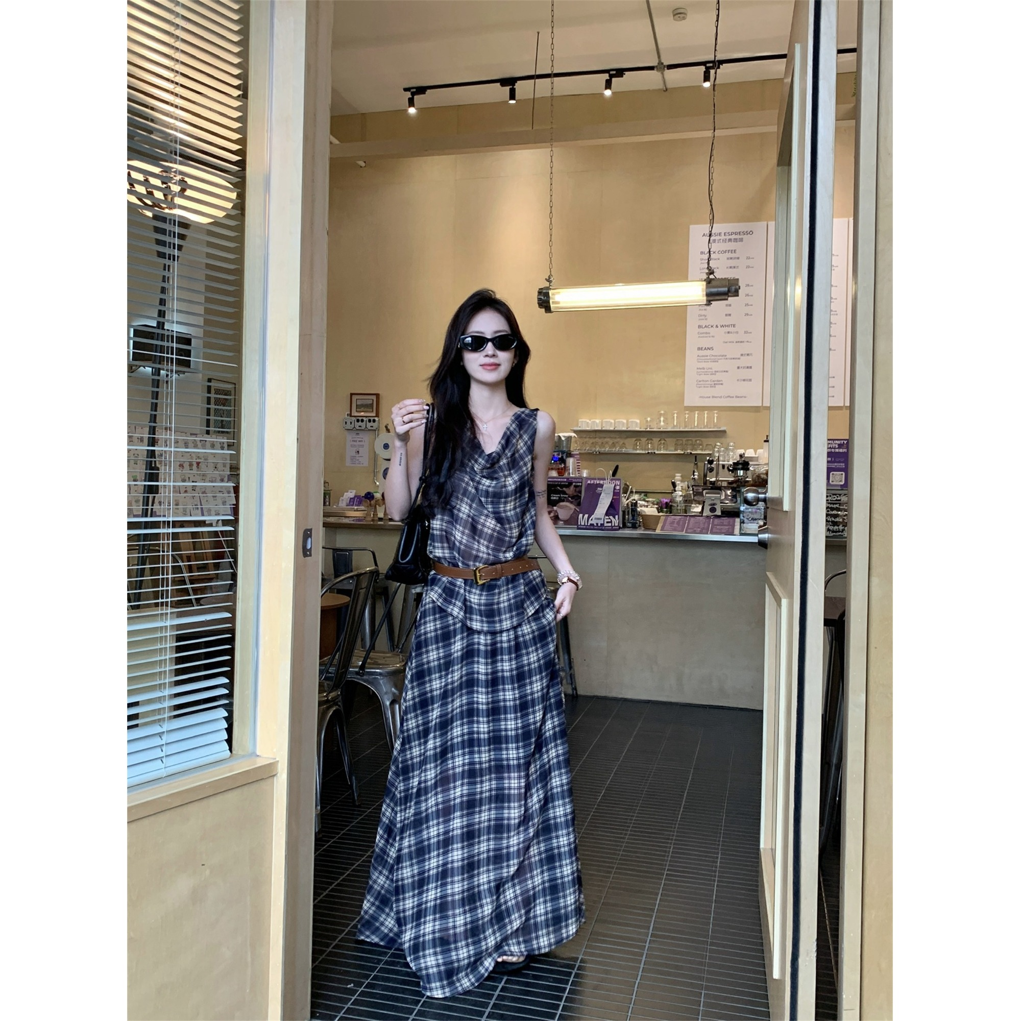 Retro Suit Plaid Swing Collar Camisole Women's Summer High-Waisted Skirt Large Swing Skirt French Style Two-Piece Set