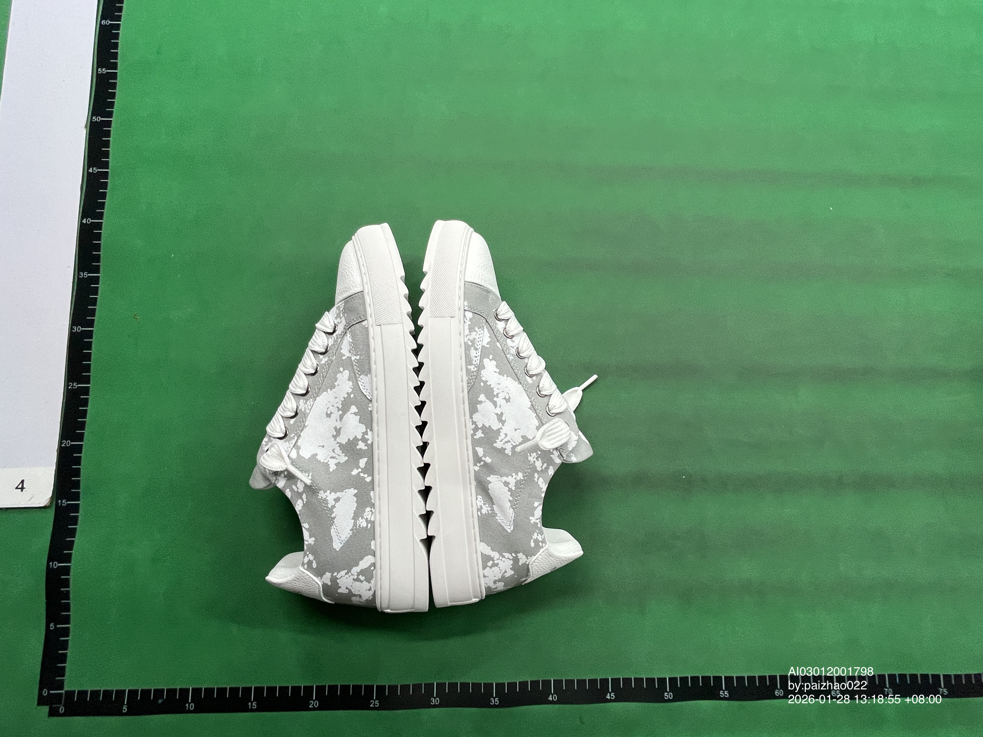 Numeris Sneakers QC