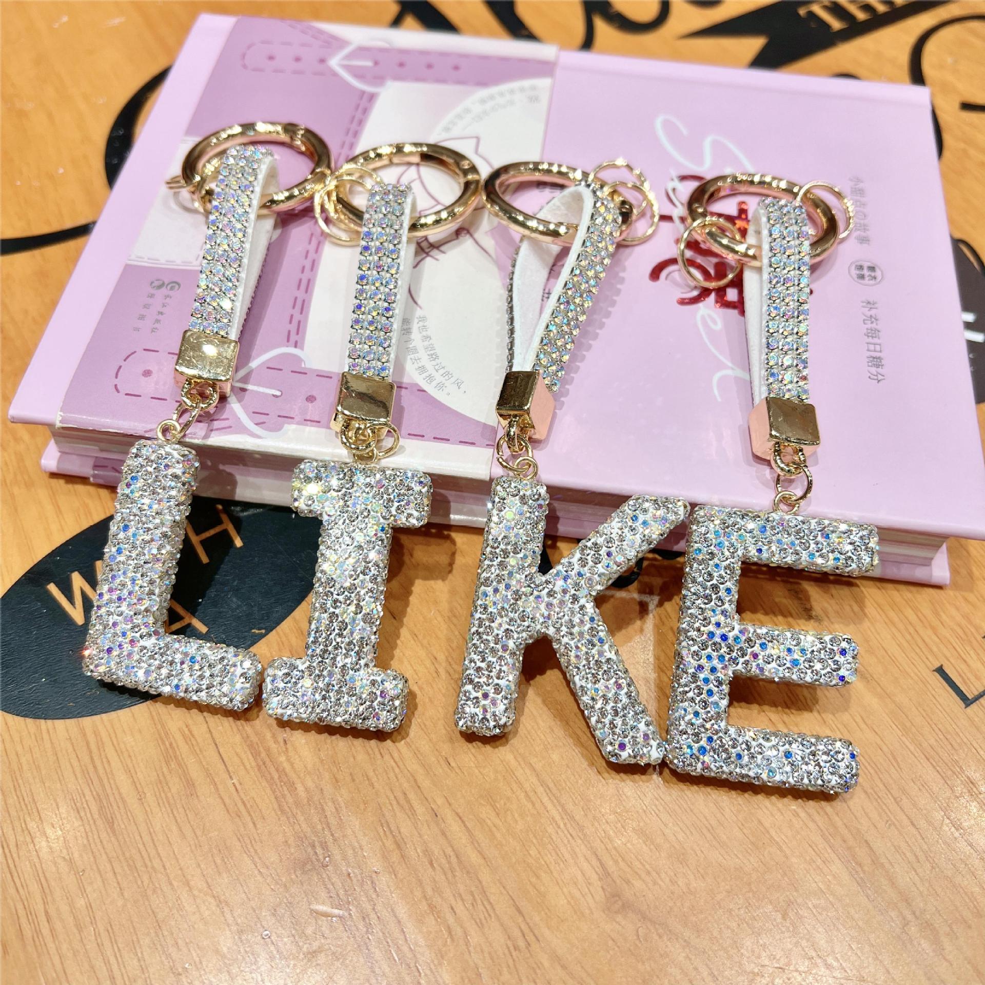 Cross-border European and American full diamond English letter keychain high-end fashion women's bag pendant car key chain wholesale