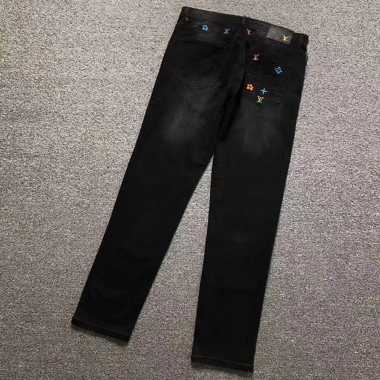 High-end spring and summer jeans men's black light luxury casual all-matching slim men's jeans Foto QC de WEIDIAN na Qualit.ly