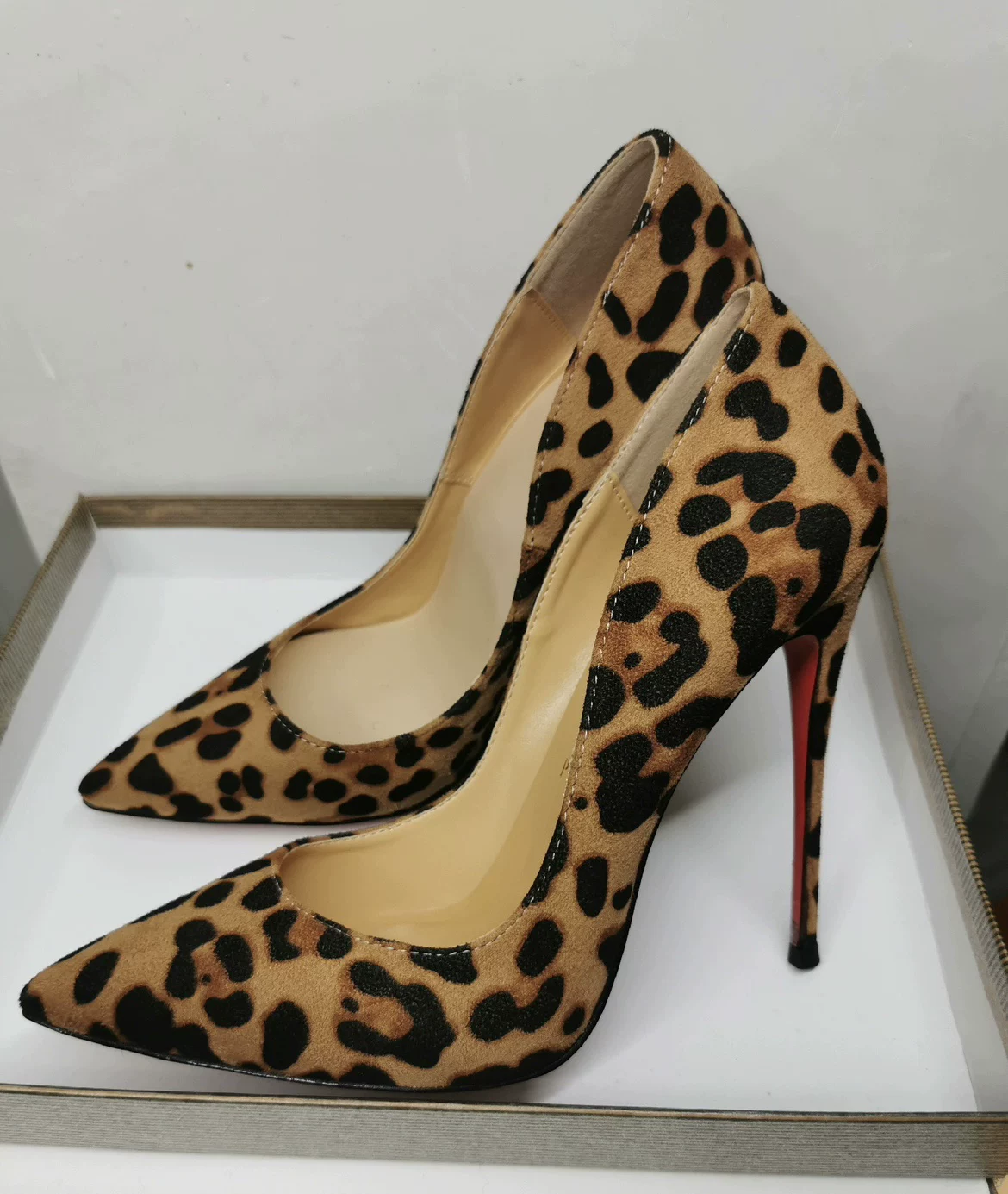 Happy Red Sole Leopard Print Nubuck Suede Brown Sexy Pumps