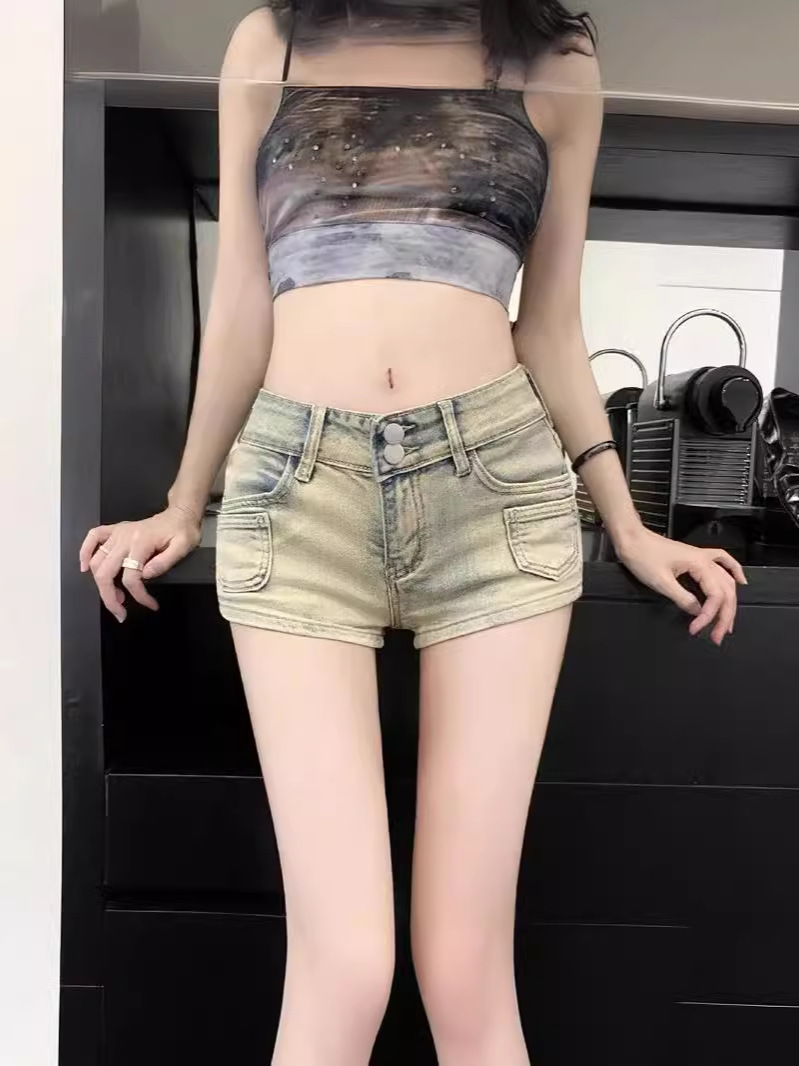Retro American-Style Spicy Girl Denim Ultra-Short Shorts for Women, 2026 Summer New Slim-Fit Straight-Leg Tight-Fitting Hip-Hugging Hot Pants