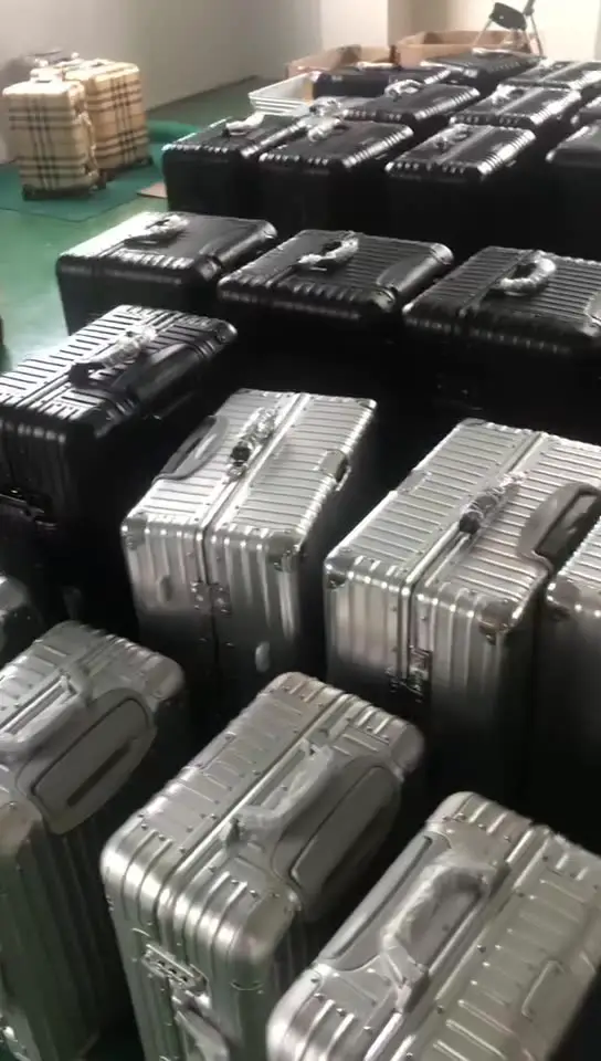 Rimo Original Twist Aluminum Magnesium Alloy 925 Colorful Leather Handle Metal Trolley Luggage Suitcase