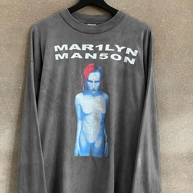 Marilyn Manson Rock Band! American Vintage Style Heavy Washed Distressed Long-Sleeve T-Shirt