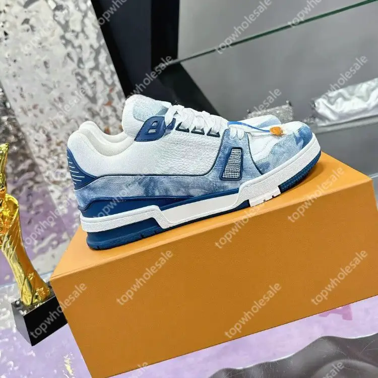 in stock New White Cement White Shoes Fashionable Genuine Leather Thick Sole Increased Casual Lace-up Sports Board Shoes Men's and Women's Naked Shoes