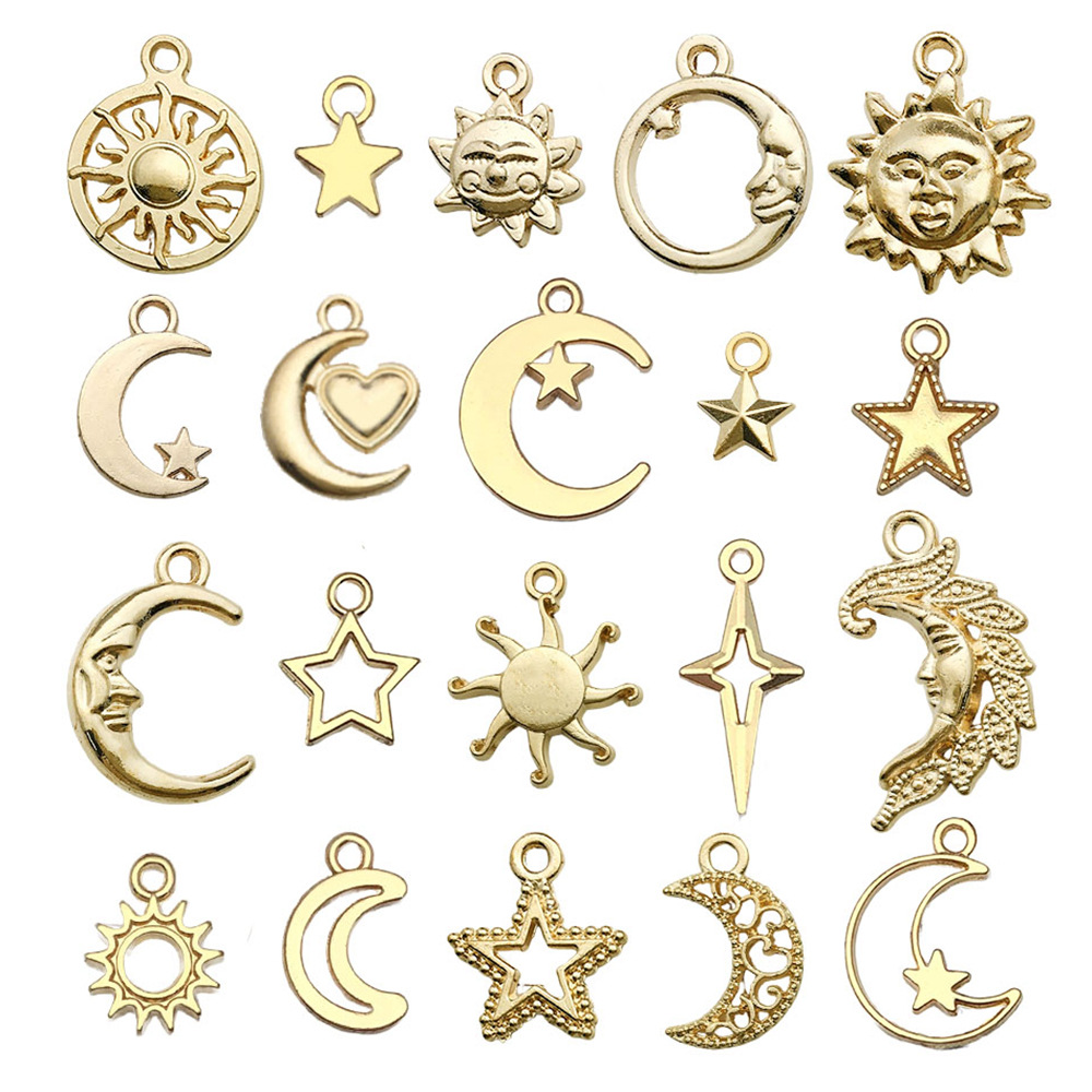 Kc Gold Vintage Hollow Star Moon Sun Alloy Pendant Handmade Bracelet Keychain Accessories Jewelry Pendant