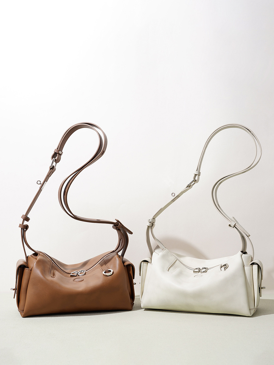Genuine Leather Camera Bag, Retro Casual Versatile Commuter Underarm Shoulder Bag, Simple and Stylish Women's Large Capacity Crossbody Bag
