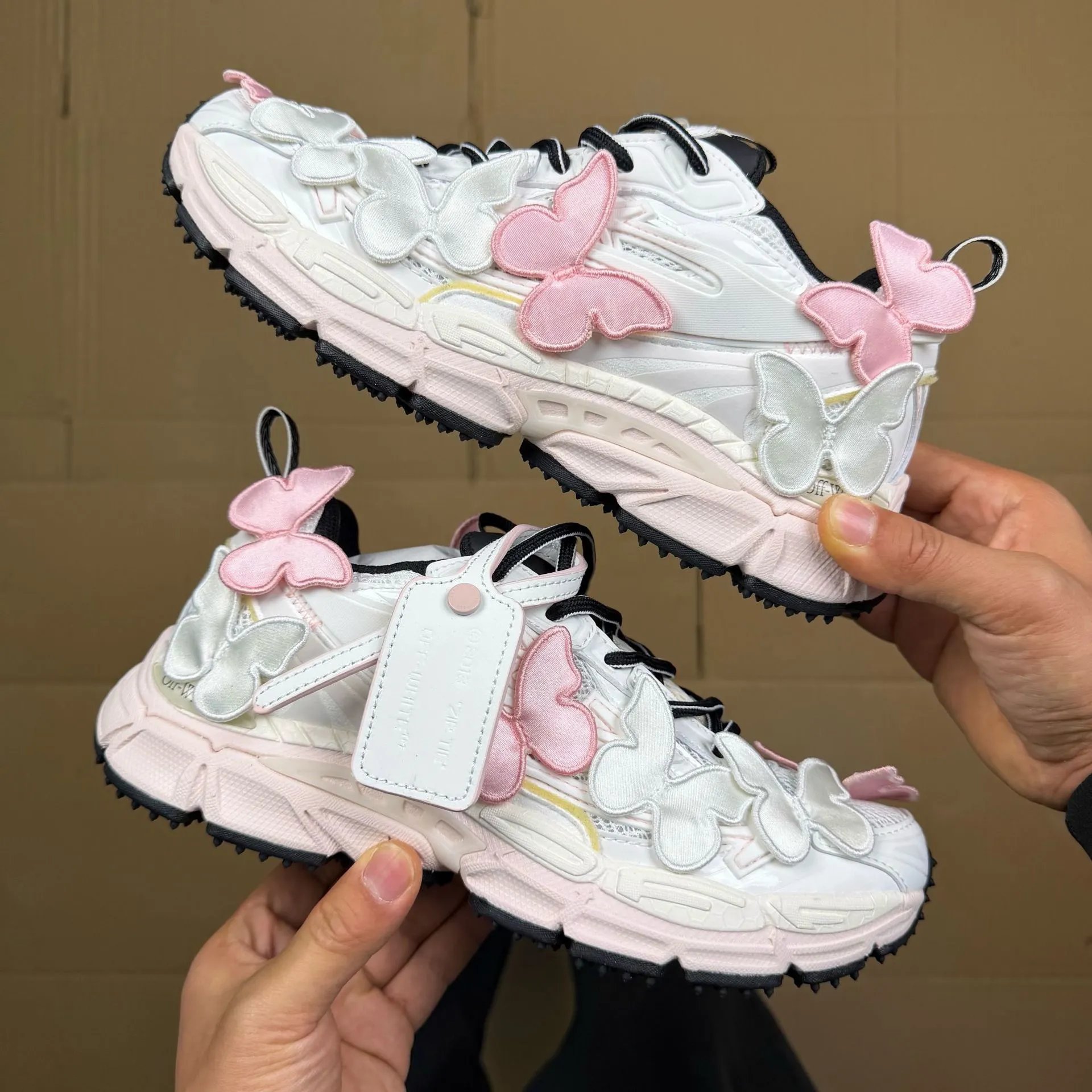 OFF-WHITE Zip Tie 2018