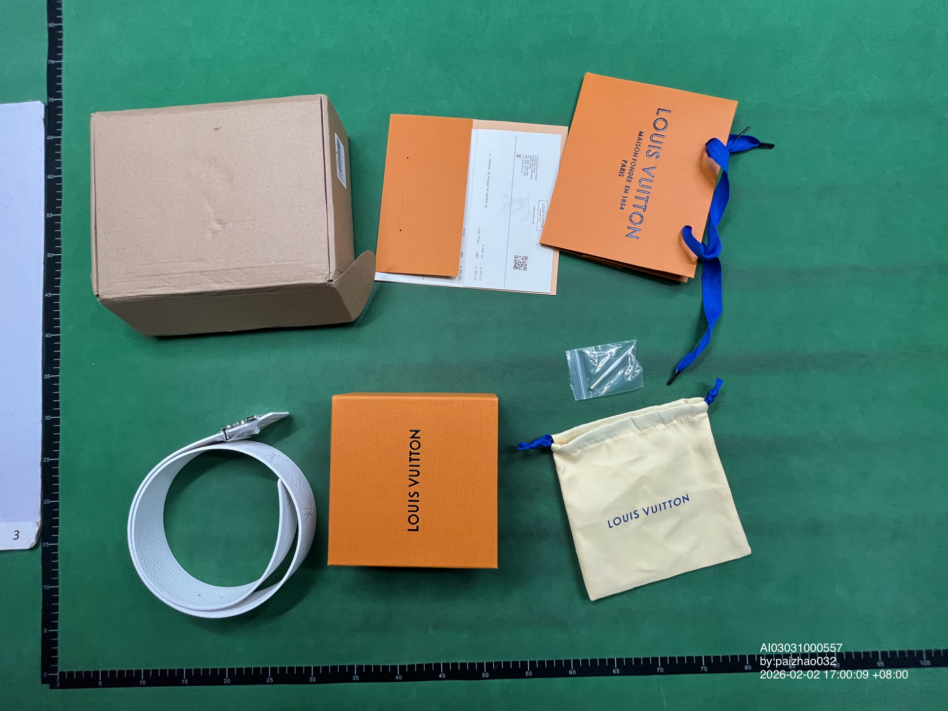 Louis Vuitton Belts White Black QC