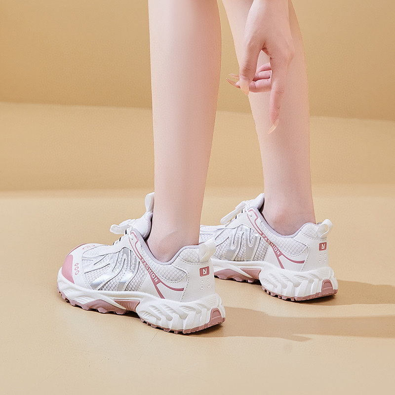 European Thick-Soled Hiking Shoes for Women 2025 Summer Mesh Breathable Hiking Shoes Casual Outdoor Sports Dad Shoes
